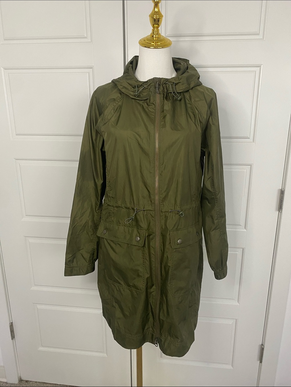 Eddie Bauer Long Hooded Rain Jacket Small Olive Green Utility Anorak Parka